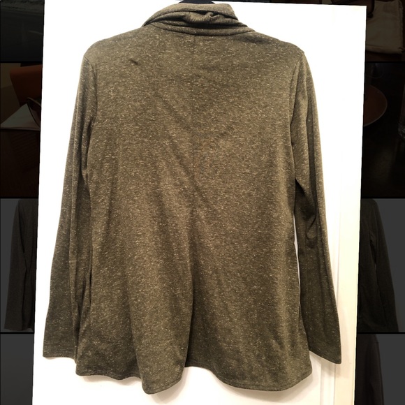 💥3 FOR $30💥 Forever 21 Zip Up - Picture 2 of 3